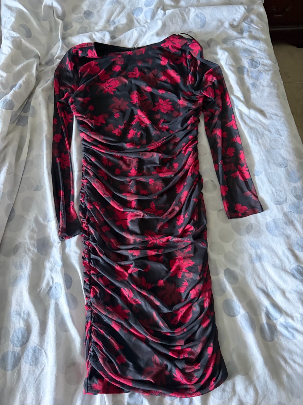 Suzy Shier Black Dress with Red Floral Print, Long Sleeve Ruched Bodycon